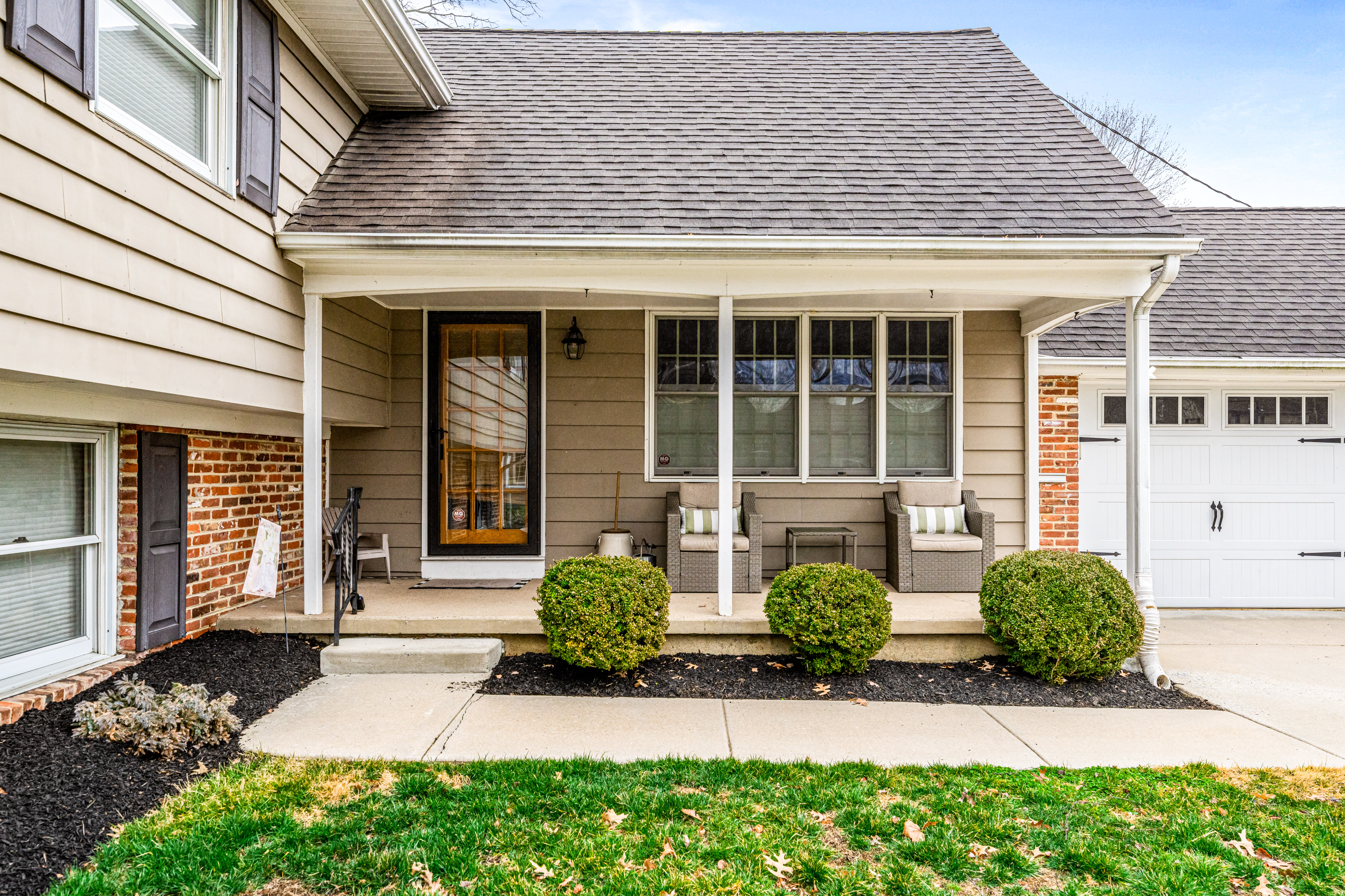 430 Pelham Road Cherry Hill, NJ 08034 - Photo 4 of 48 a front view of a house with garden