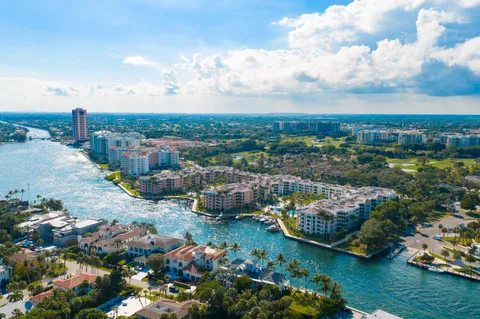 $1,275,000 | 100 Southeast 5th Avenue, Unit 304, Boca Raton, FL 33432