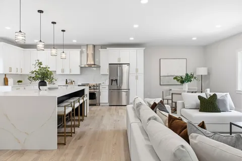 $1,690,000 | 35 Miller Avenue, Framingham, MA 01702