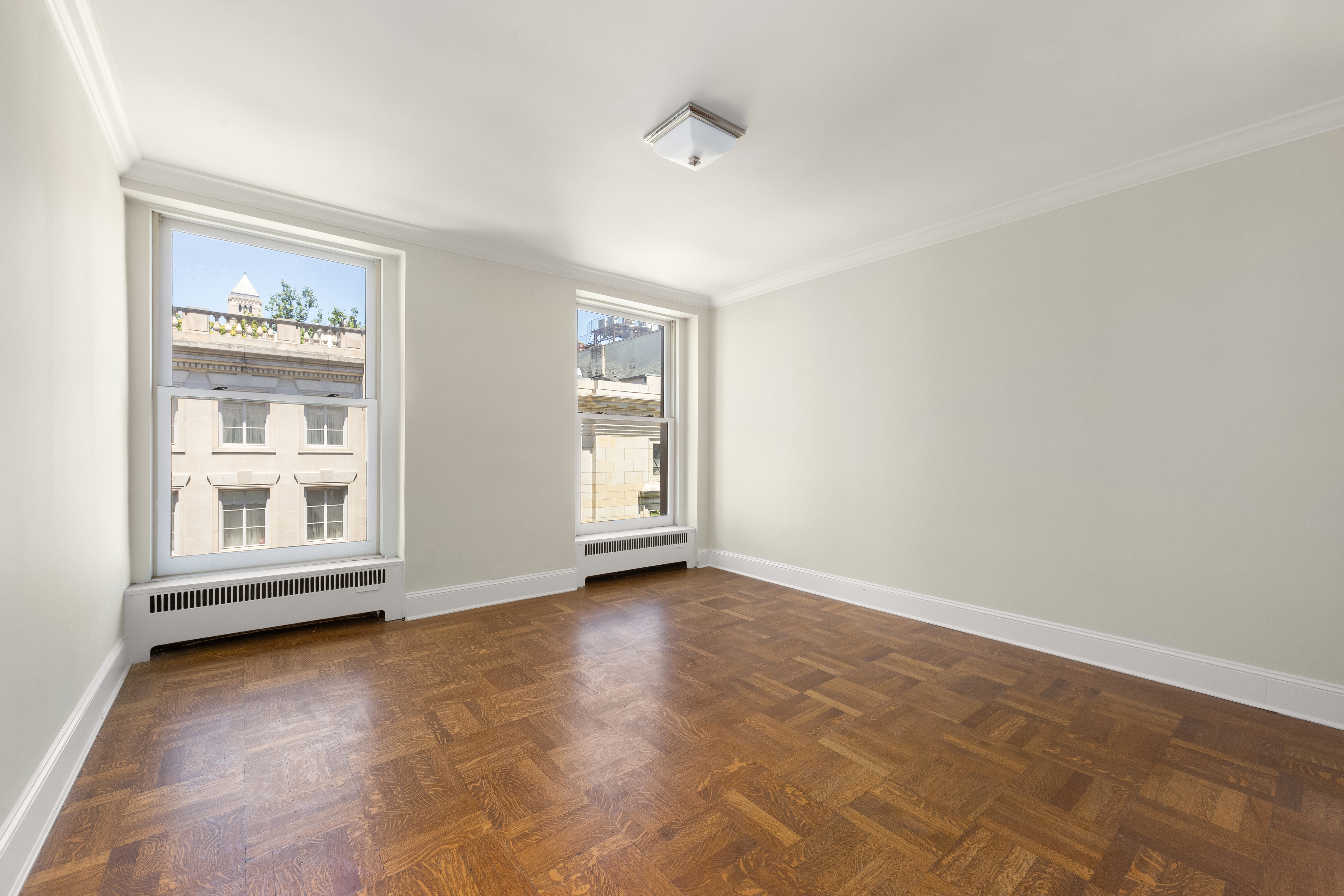 8 East 63rd Street Manhattan, NY 10065 - Photo 15 of 31