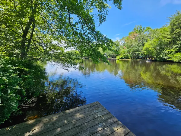 $525,000 | 219 East Lake Boulevard, Medford, NJ 08055