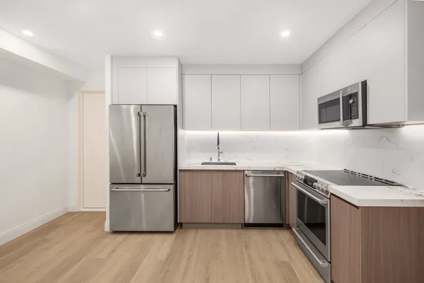 $8,450 | 110 East 37th Street, Unit 100 | Murray Hill