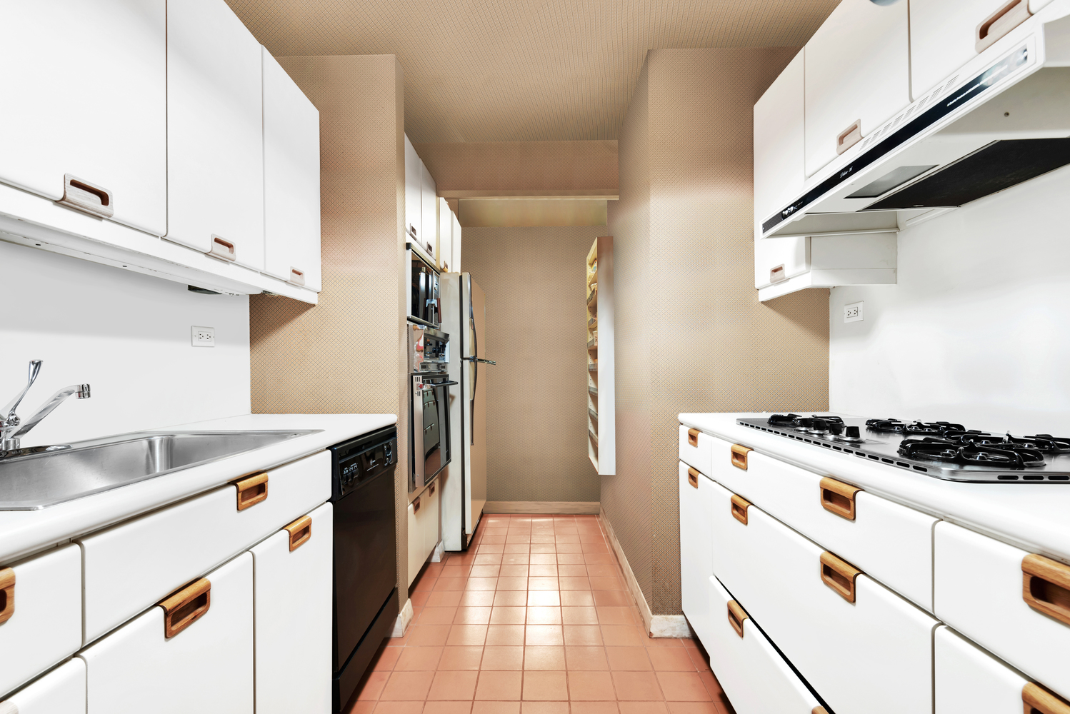 15 West 53rd Street, Unit 18E Manhattan, NY 10019 - Photo 5 of 14