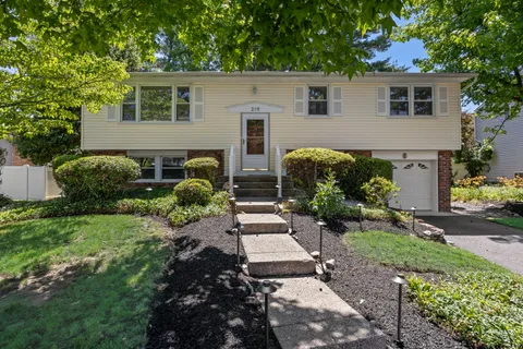 $500,000 | 319 Brentwood Avenue, Cherry Hill, NJ 08002