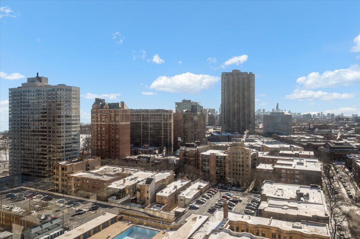 655 West Irving Park Road, Unit 1717 Chicago, IL 60613 - Photo 18 of 34