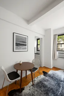 $500,000 | 30 East 37th Street, Unit 2E | Murray Hill