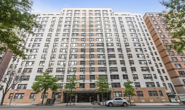 333 East 34th Street, Unit 5E Manhattan, NY 10016 - Photo 8 of 13 a front view of a building