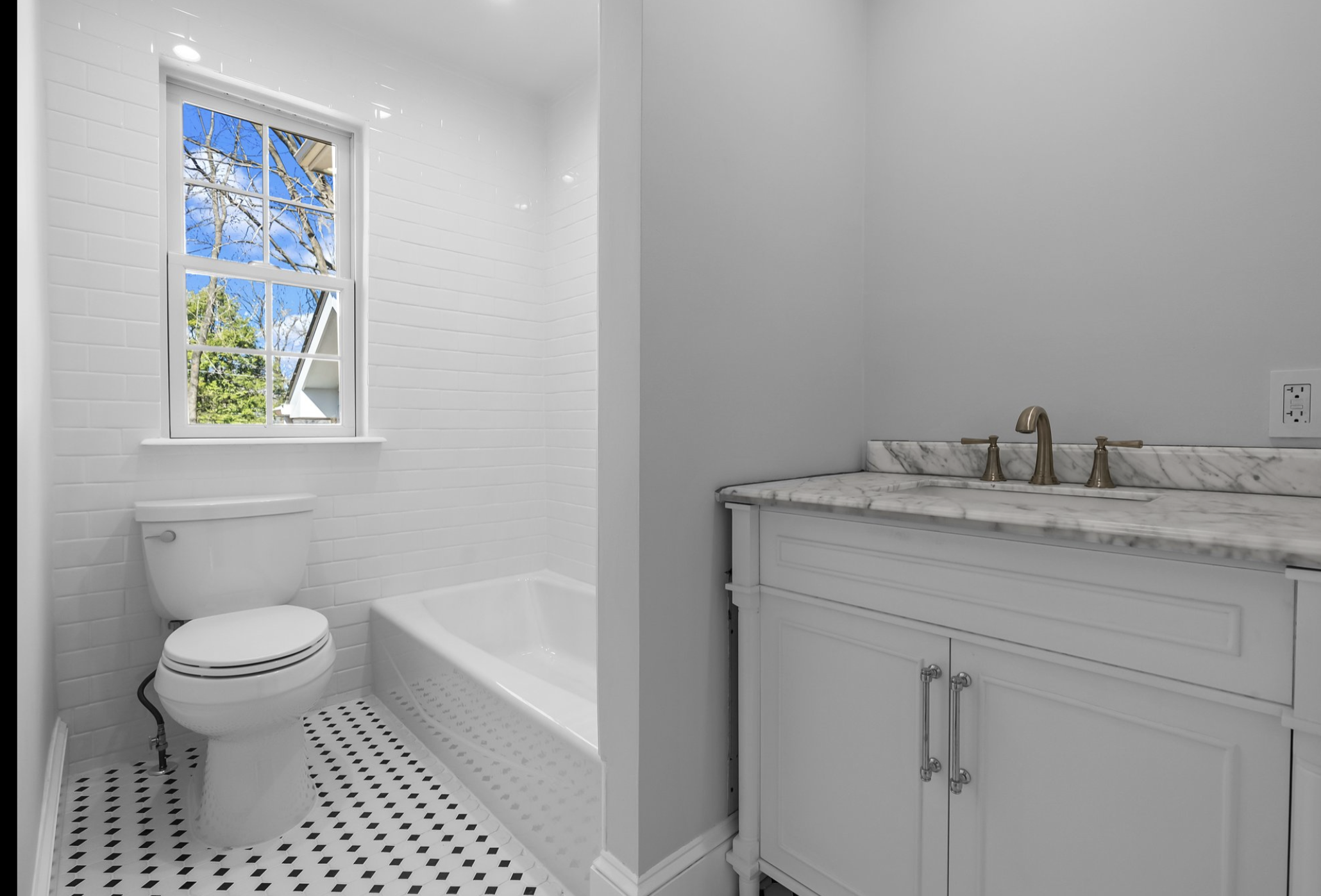 319 West Conestoga Road Devon, PA 19333 - Photo 27 of 38 a bathroom with a sink toilet and bathtub