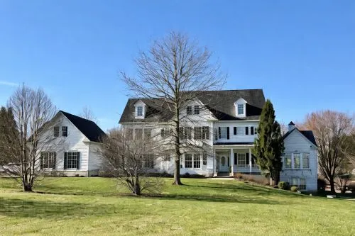 $2,000,000 | 38527 Ditchling Place, Hamilton, VA 20158