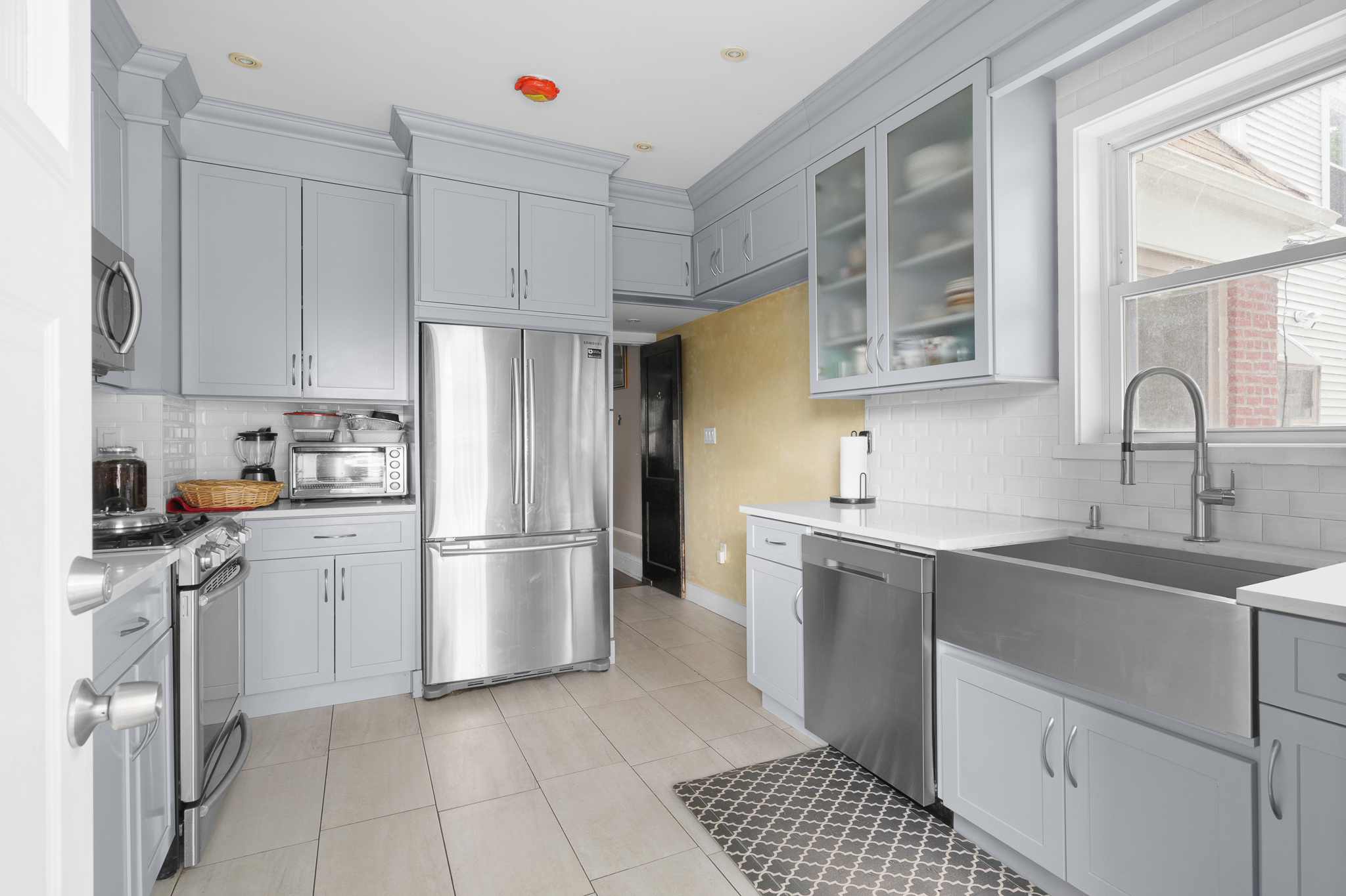 2947 Middletown Road Bronx, NY 10461 - Photo 6 of 14 Gallery Image 6
