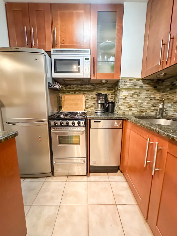 $4,300 | 301 East 22nd Street, Unit 2H | Gramercy