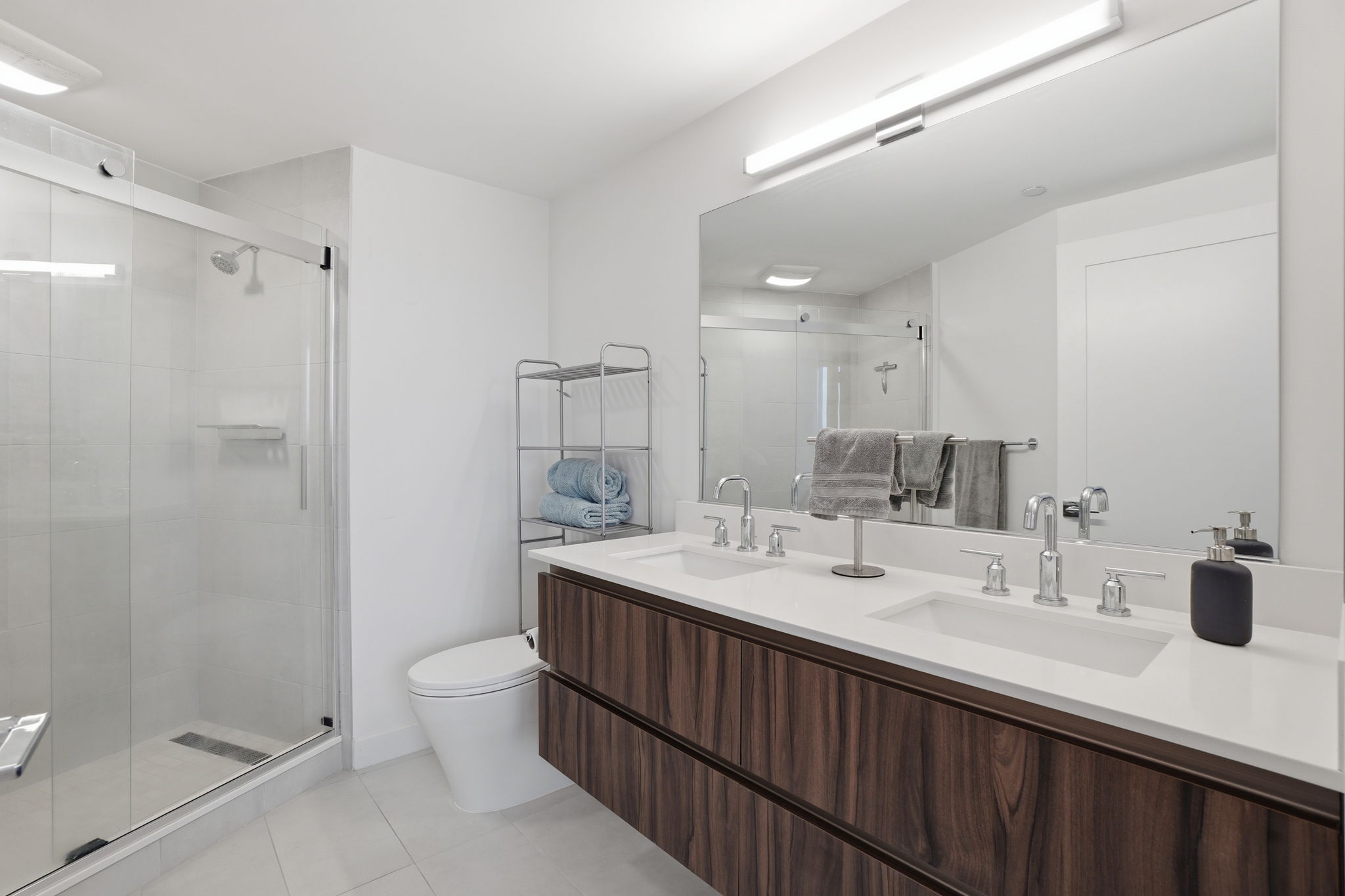 37 L Street Southeast, Unit 902 Washington, DC 20003 - Photo 17 of 44