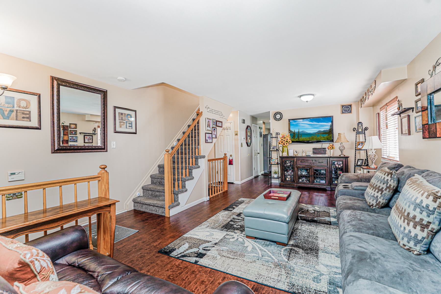 287 Greaves Avenue Staten Island, NY 10308 - Photo 3 of 35 a living room with furniture and wooden floor