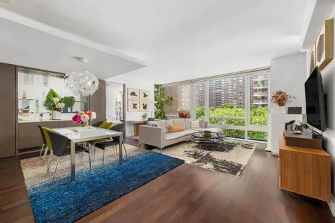 $2,150,000 | 261 West 28th Street, Unit 6A | Chelsea