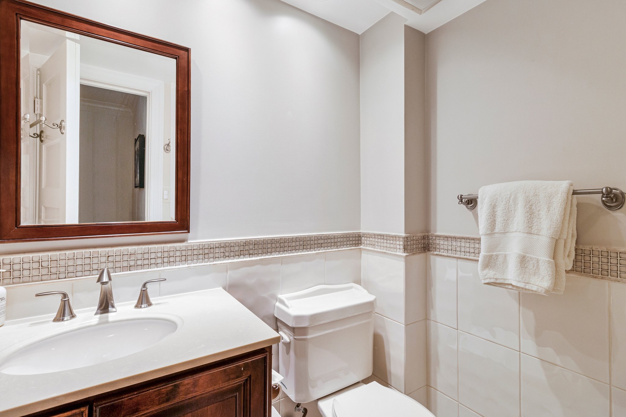 4745 Reservoir Road Northwest Washington, DC 20007 - Photo 6 of 44