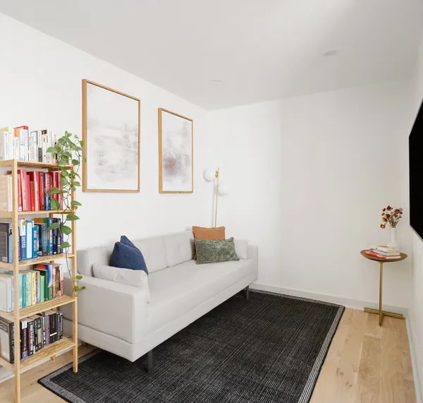 $4,750 | 1015 A President Street, Unit 2F | Crown Heights