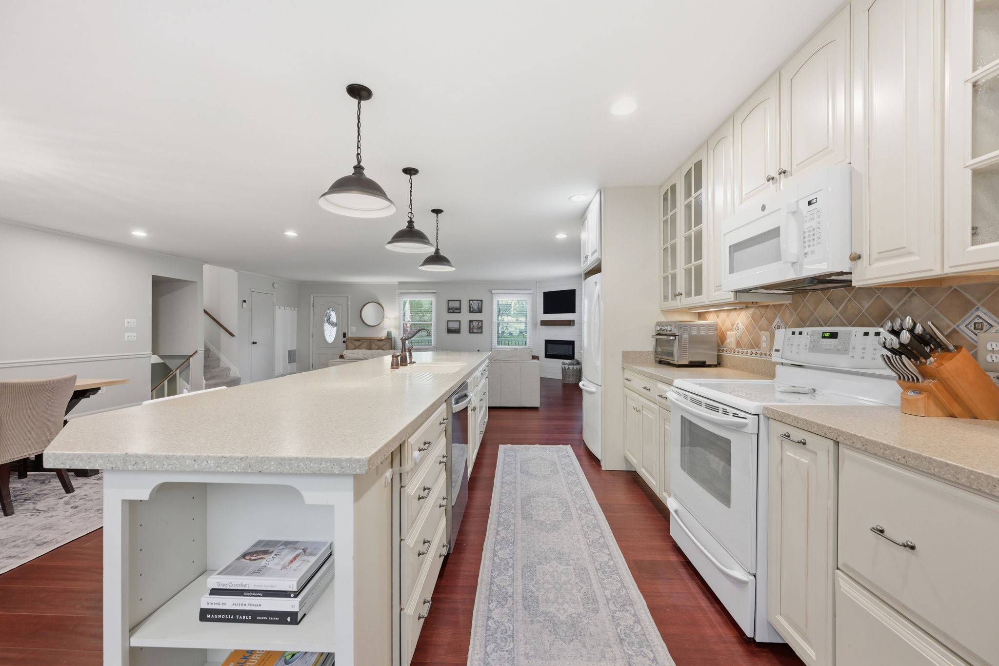 116 Bishopp Drive Silver Spring, MD 20905 - Photo 6 of 26