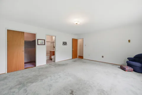 $485,000 | 5301 Westbard Circle, Unit 334, Bethesda, MD 20816