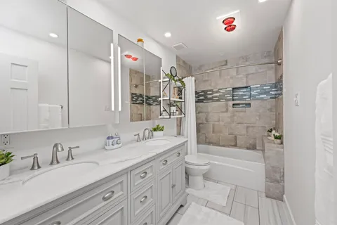$649,995 | 15 Hickory Circle | Huguenot