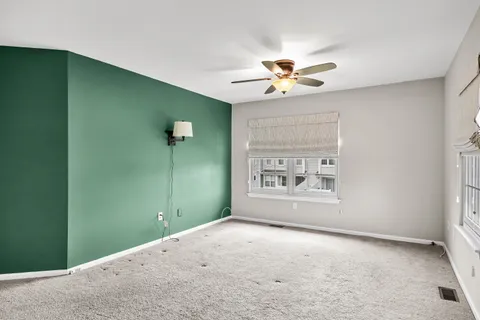 Contact Agent | 3704 Fenwick Lane, Mount Laurel, NJ 08054