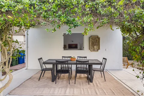 $1,849,000 | 926 Burnside Avenue, Los Angeles, CA 90036