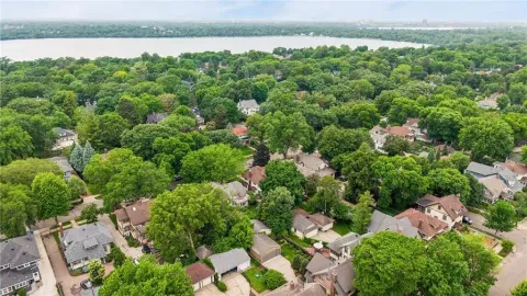 $950,000 | 4711 Dupont Avenue South, Minneapolis, MN 55419