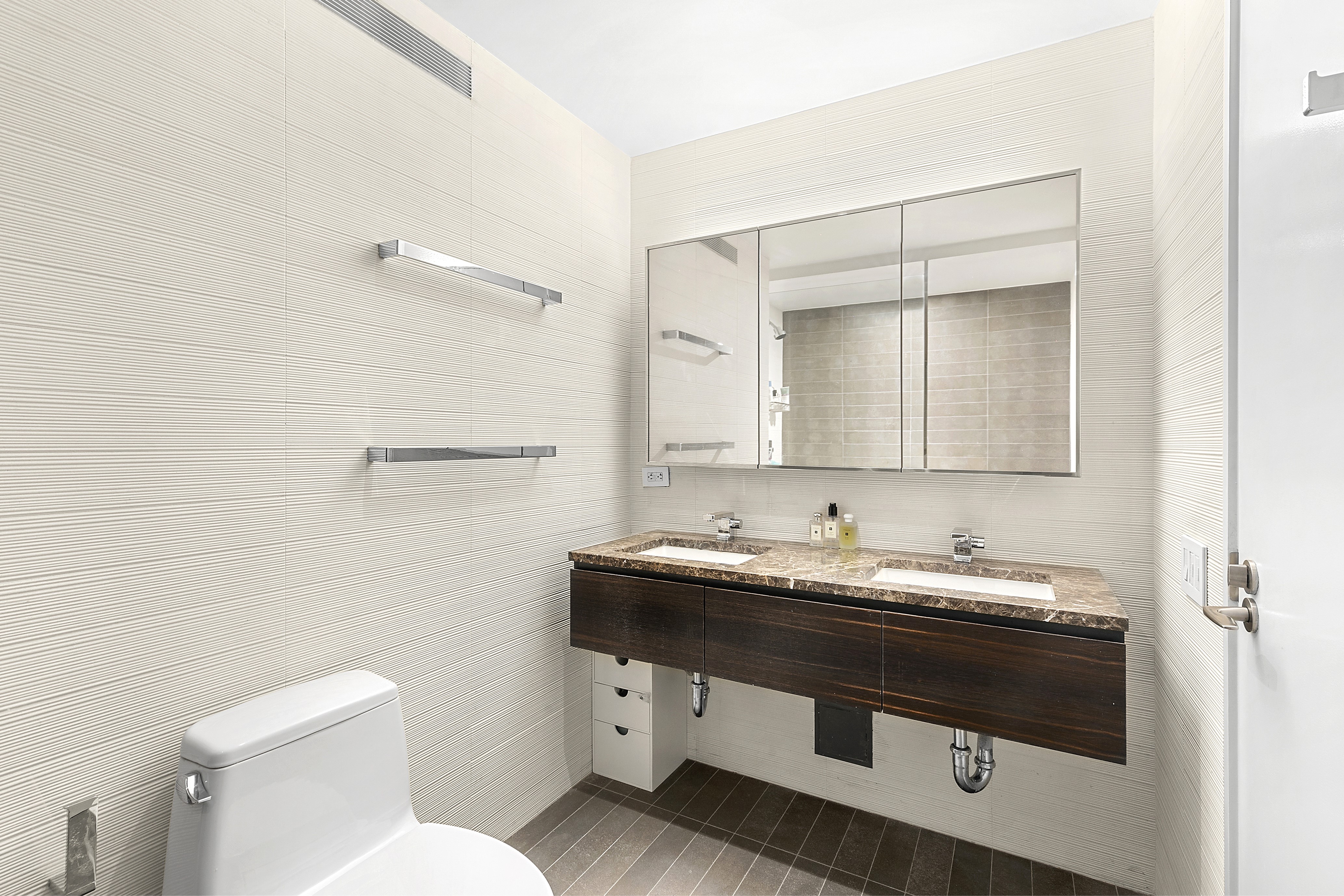 515 East 72nd Street, Unit 39A Manhattan, NY 10021 - Photo 8 of 24