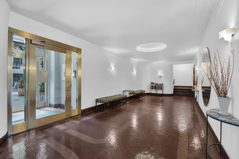 $849,000 | 225 West 25th Street, Unit 5K | Chelsea