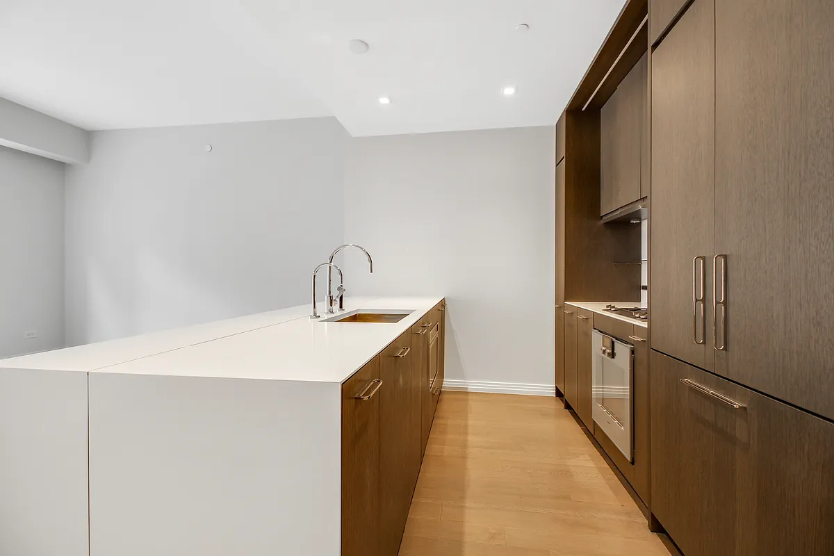 301 East 50th Street, Unit 7B Manhattan, NY 10022 - Photo 4 of 11
