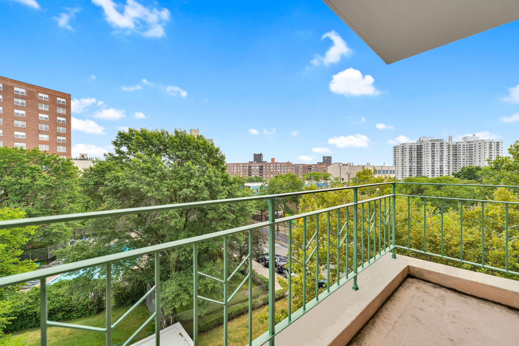 3750 Hudson Manor Terrace, Unit 5BE Bronx, NY 10463 - Photo 9 of 15