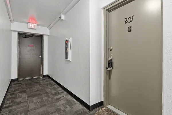 $375,000 | 7506 Parkway Drive, Unit 201, La Mesa, CA 91942