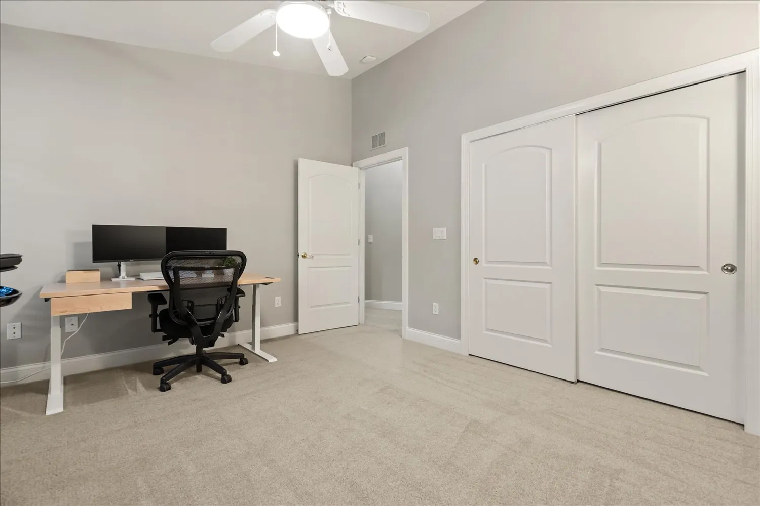 $985,000 | 512 Clarendon Avenue, Unit Undisclosed, Winter Park, FL 32789