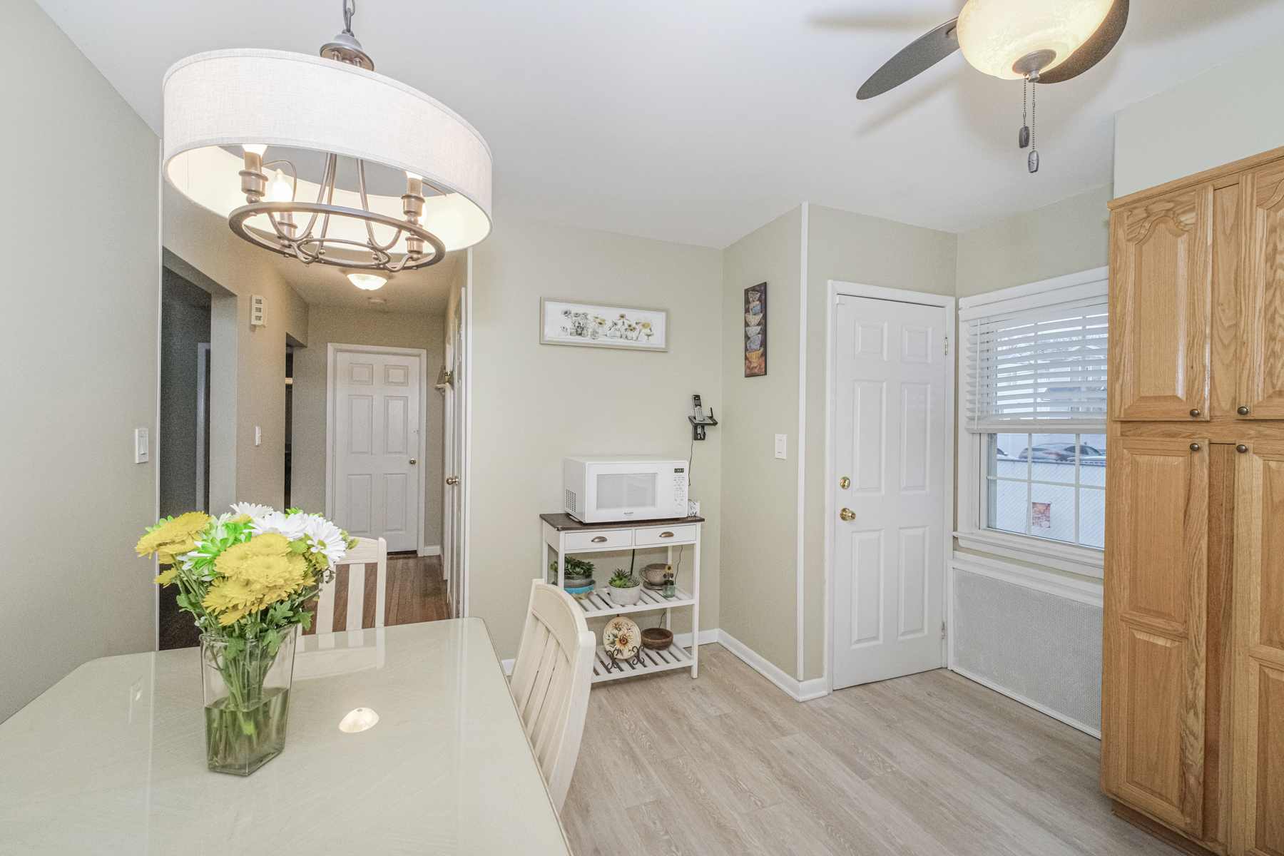 503 Falcon Avenue Staten Island, NY 10306 - Photo 9 of 30 a view of a dining room with furniture