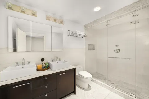 $4,595,000 | 20-26 North Moore Street, Unit 4W | TriBeCa