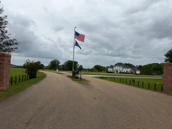 $164,900 | 210 Highland Crest Drive, Covington, LA 70435