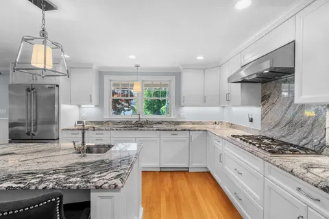 $1,895,000 | 89 Gale Road, Swampscott, MA 01907