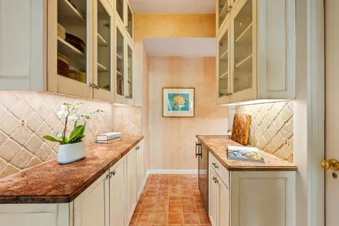 $2,500,000 | 162 East 80th Street, Unit 9B | Upper East Side