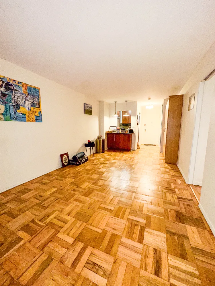 $4,300 | 301 East 22nd Street, Unit 2H | Gramercy