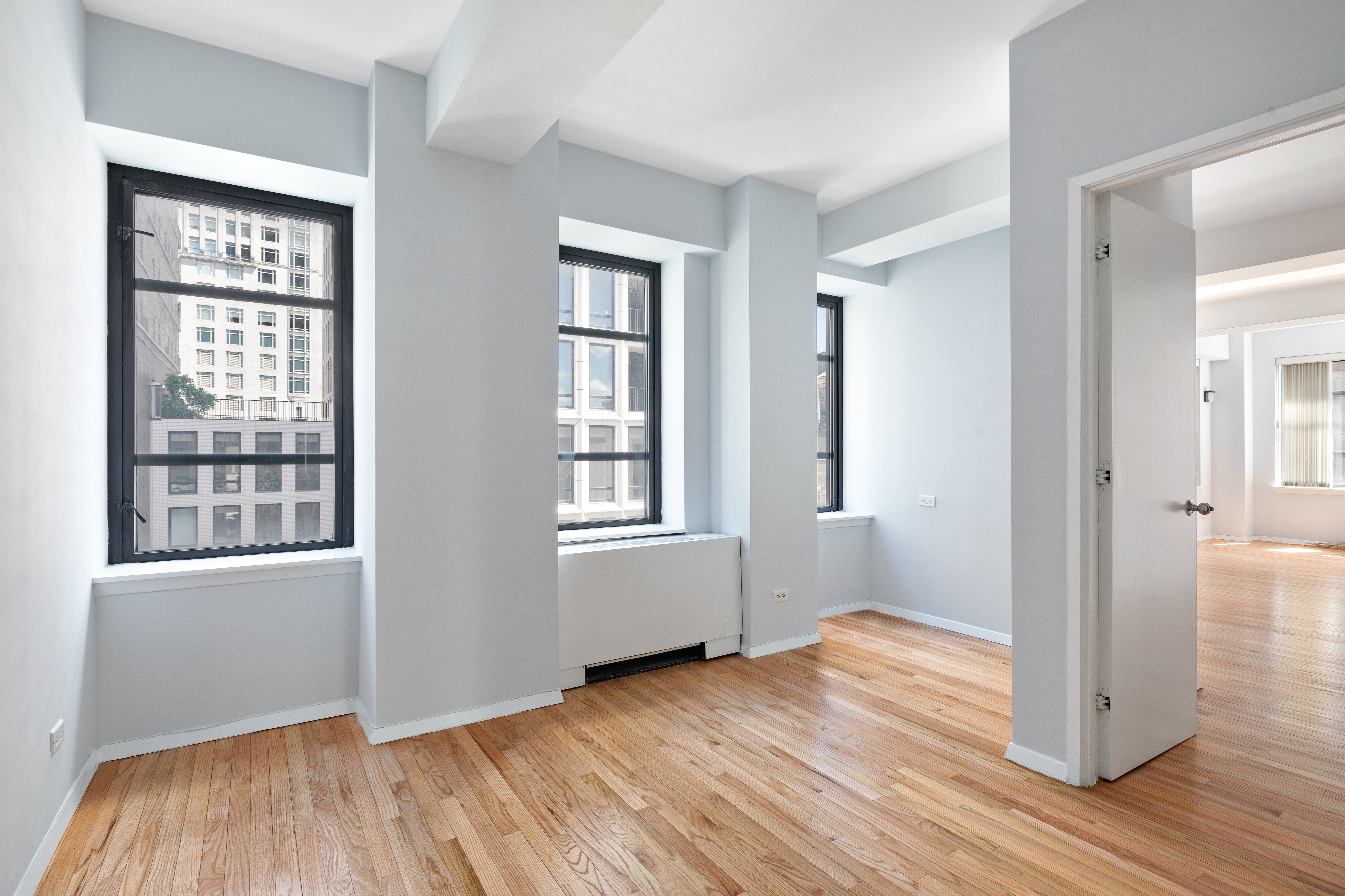 43 West 61st Street, Unit 17J Manhattan, NY 10023 - Photo 3 of 8