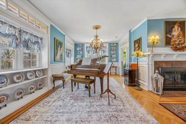 $1,425,000 | 917 Dekalb Pike, Ambler, PA 19002