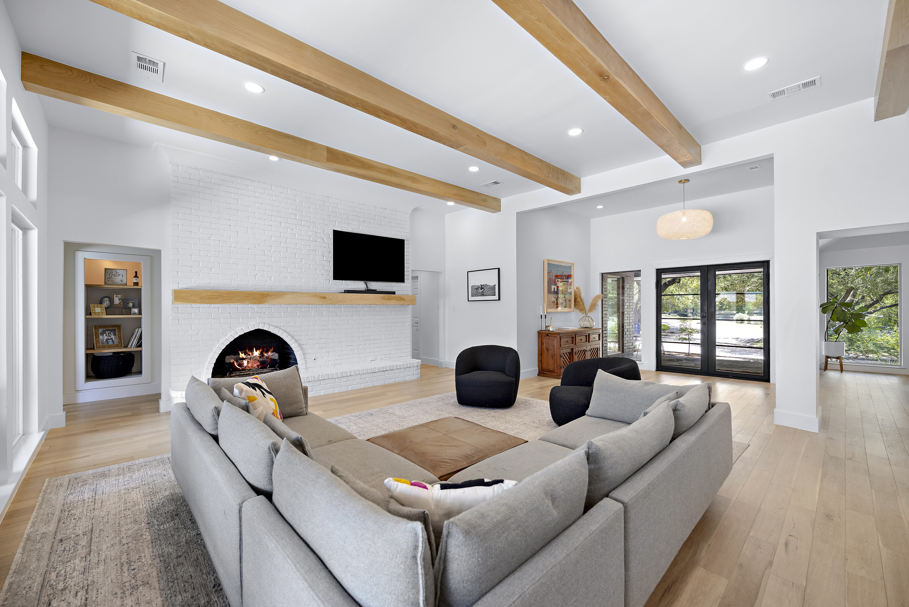 16424 Fallkirk Drive Dallas, TX 75248 - Photo 5 of 36