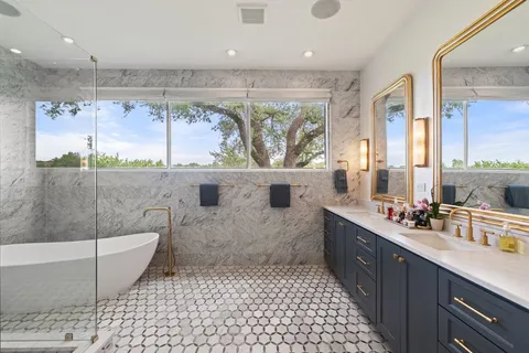 $3,900,000 | 28 Club Estates Parkway, Austin, TX 78738