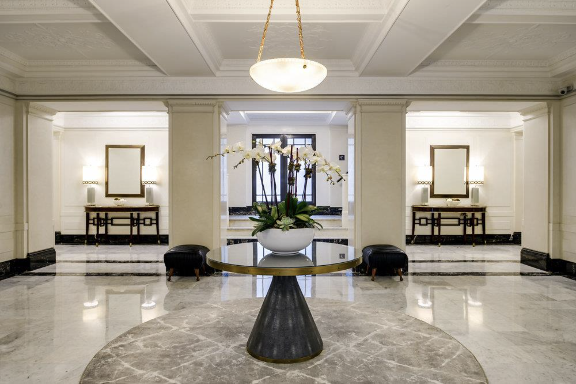 165 West 91st Street, Unit 15B Manhattan, NY 10024 - Photo 21 of 24 a living room with furniture a table and wooden floor