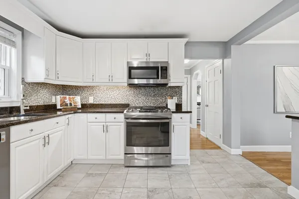 Contact Agent | 5 Baker Street, West Roxbury, MA 02132