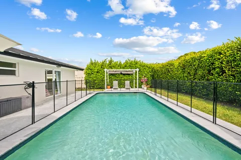 $1,599,000 | 44 Fort Royal Isle, Fort Lauderdale, FL 33308