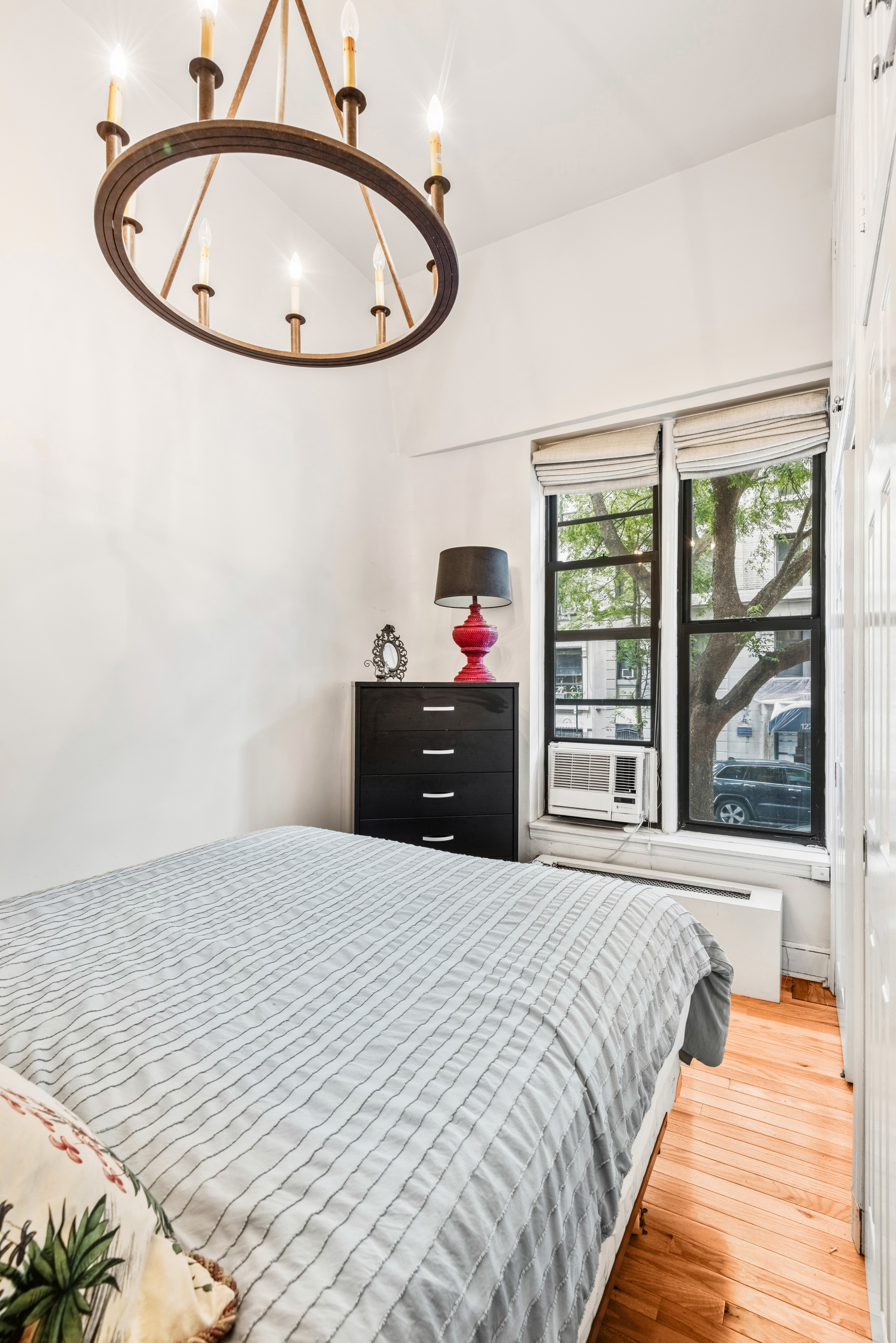 134 West 82nd Street, Unit 2D Manhattan, NY 10024 - Photo 10 of 12