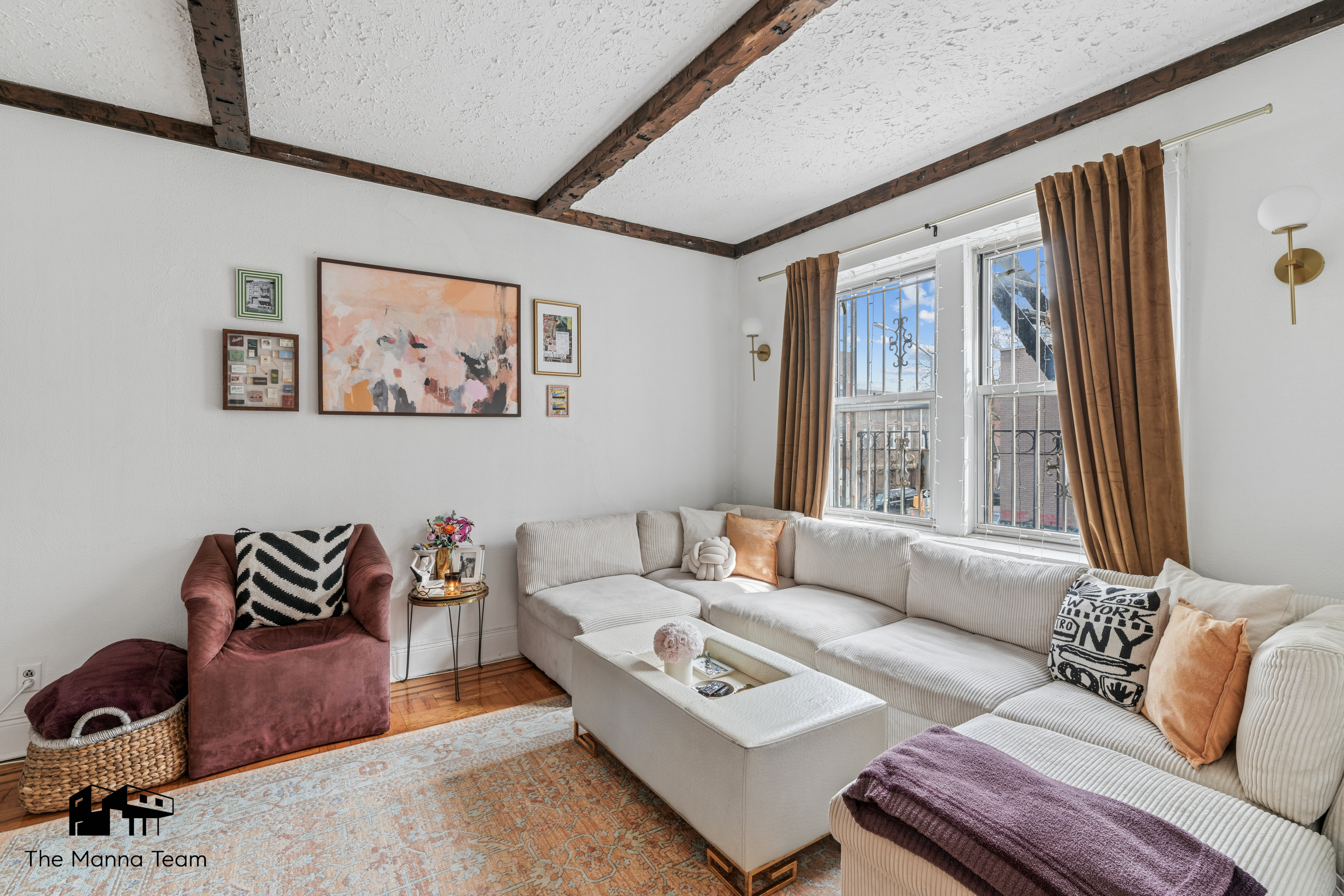 495 Lorimer Street Brooklyn, NY 11211 - Photo 5 of 24 a living room with furniture and a window