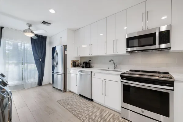 Contact Agent | 1031 Citrus Way, Unit 102D, Delray Beach, FL 33445