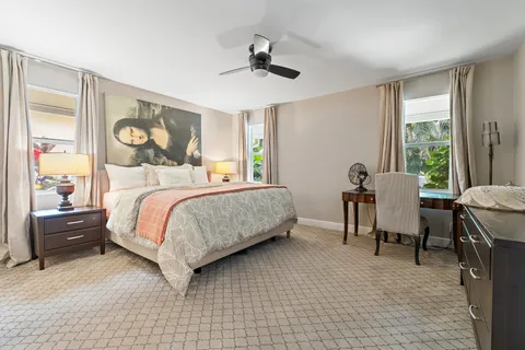 $1,200,000 | 10 Bentwood Road, Palm Beach Gardens, FL 33418