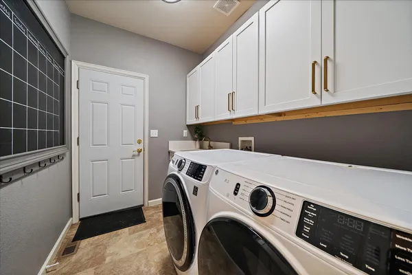 $1,225,000 | 6313 Umber Circle, Arvada, CO 80403